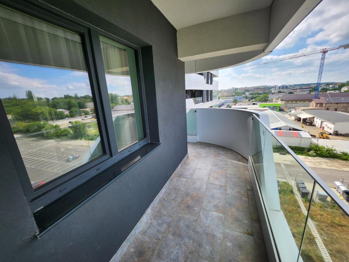 Near Airport 2 Rooms Apartments In Himson ยาช ภายนอก รูปภาพ