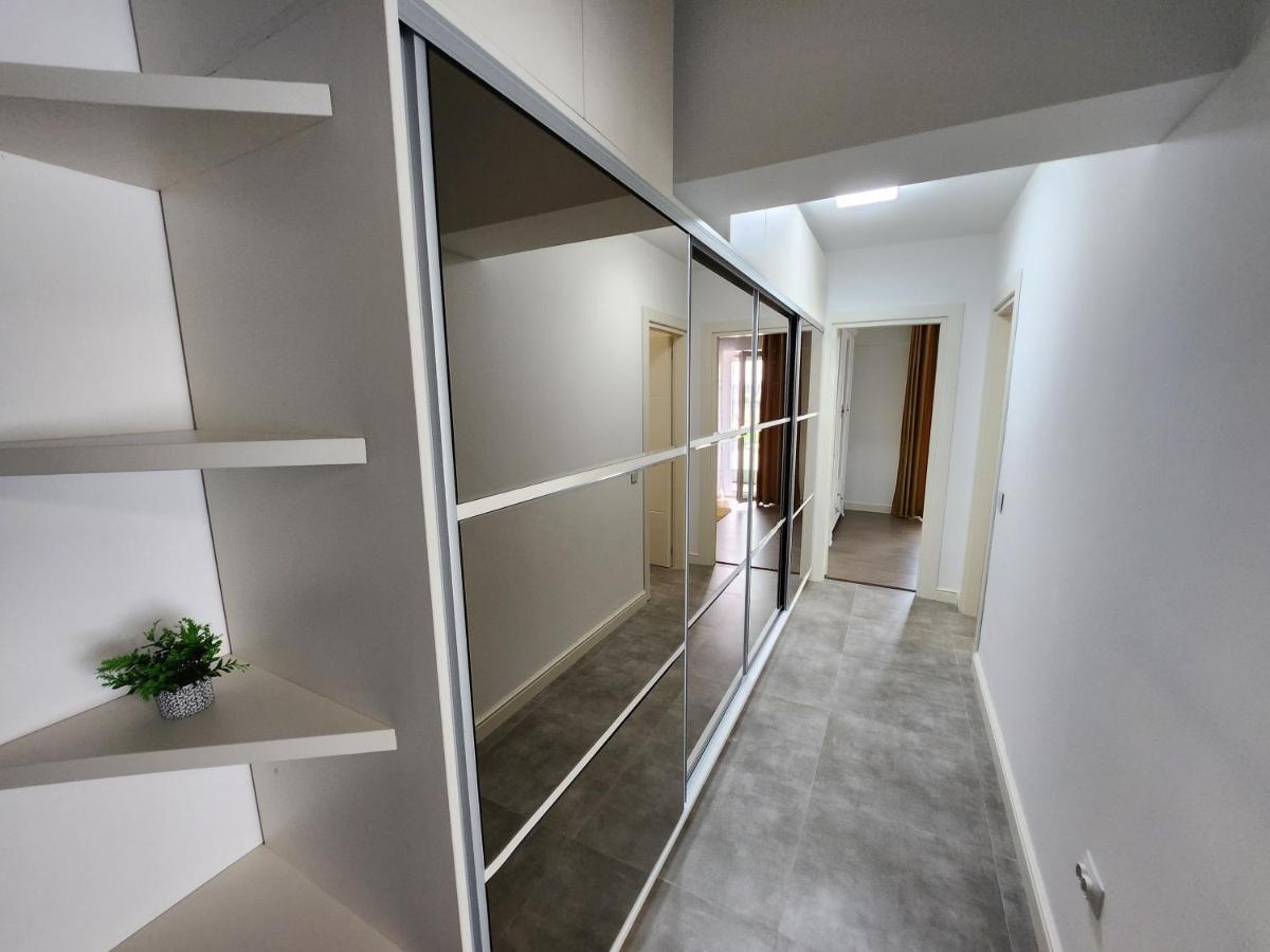 Near Airport 2 Rooms Apartments In Himson ยาช ภายนอก รูปภาพ