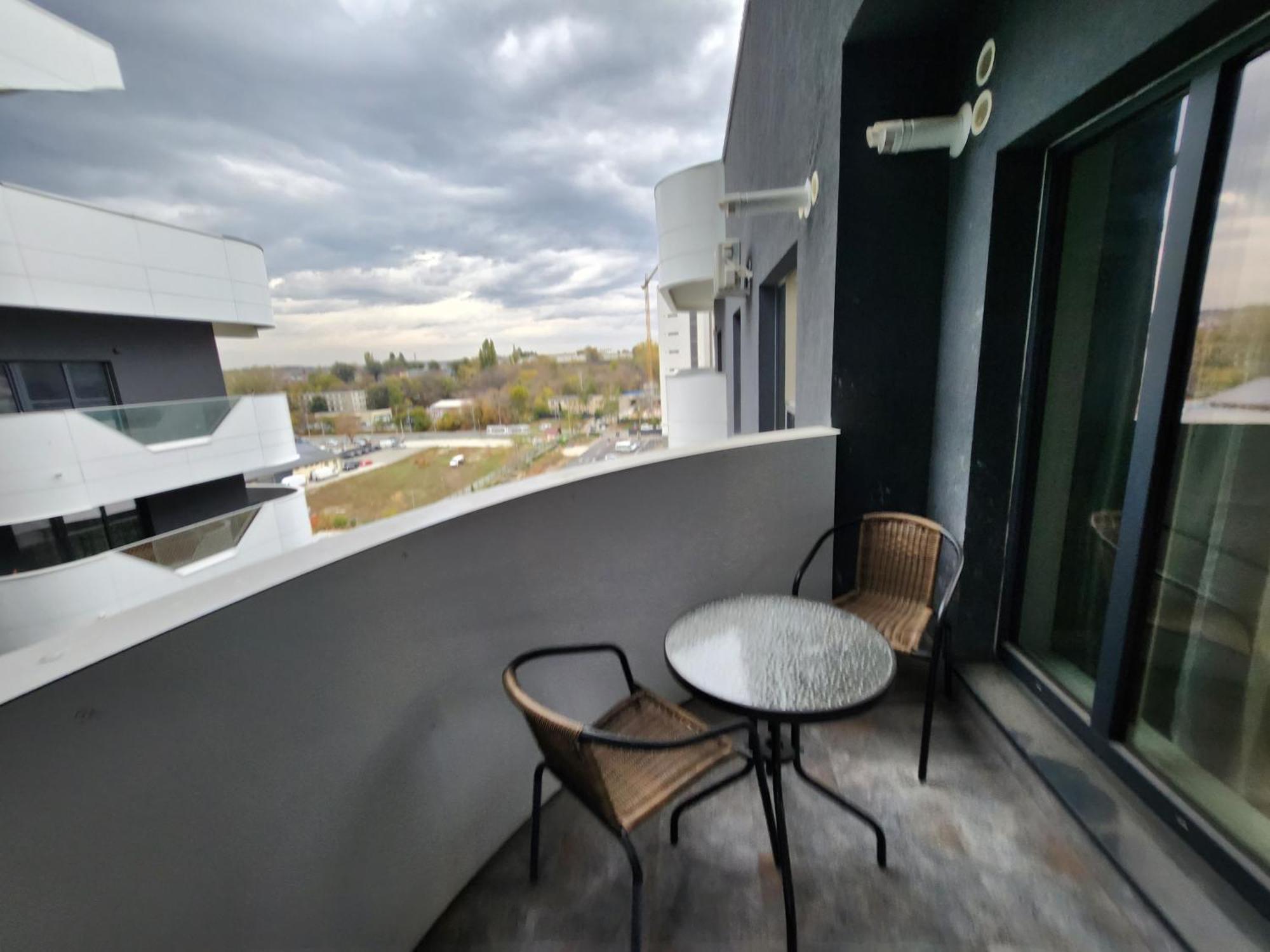 Near Airport 2 Rooms Apartments In Himson ยาช ภายนอก รูปภาพ
