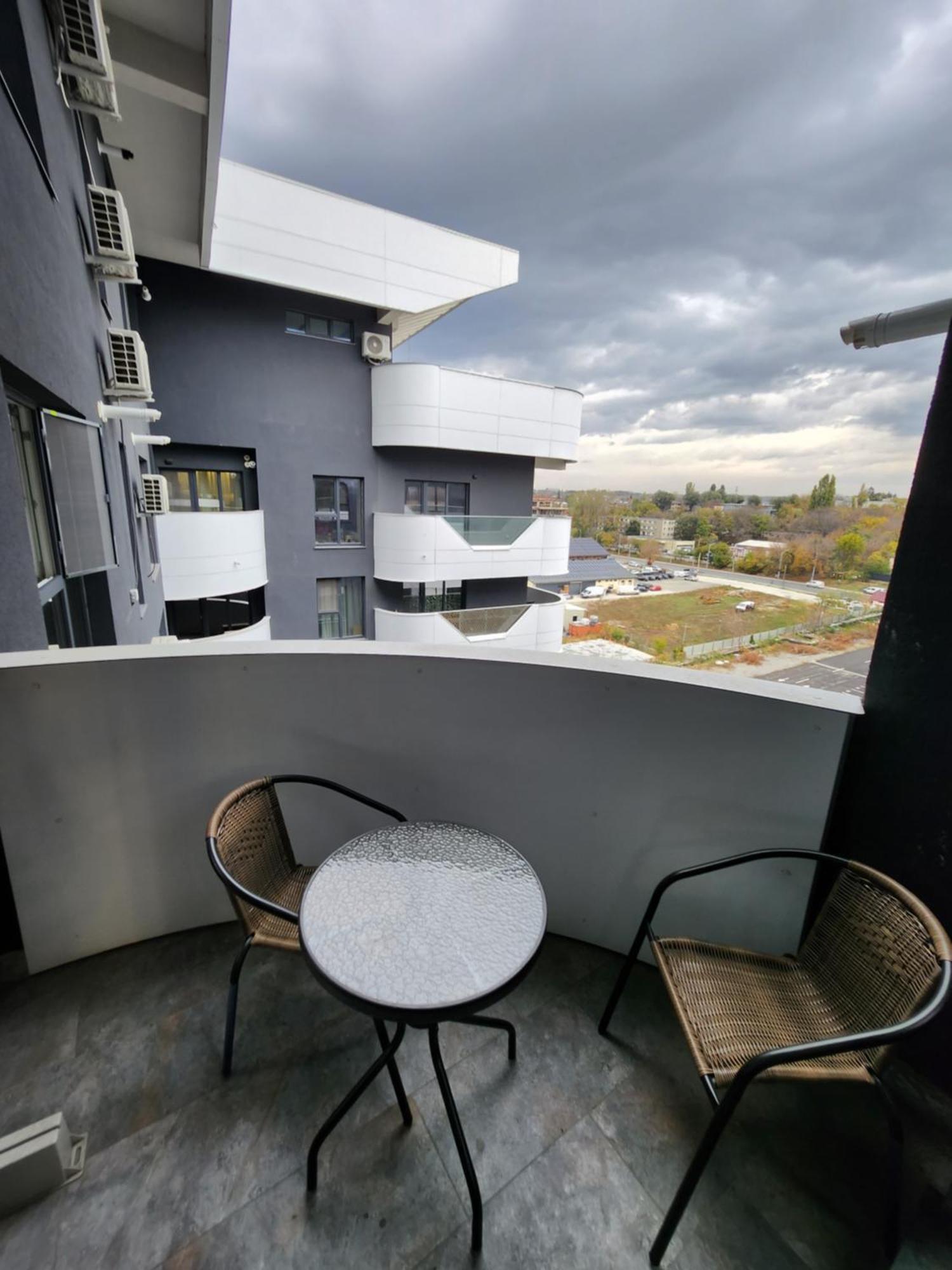 Near Airport 2 Rooms Apartments In Himson ยาช ภายนอก รูปภาพ
